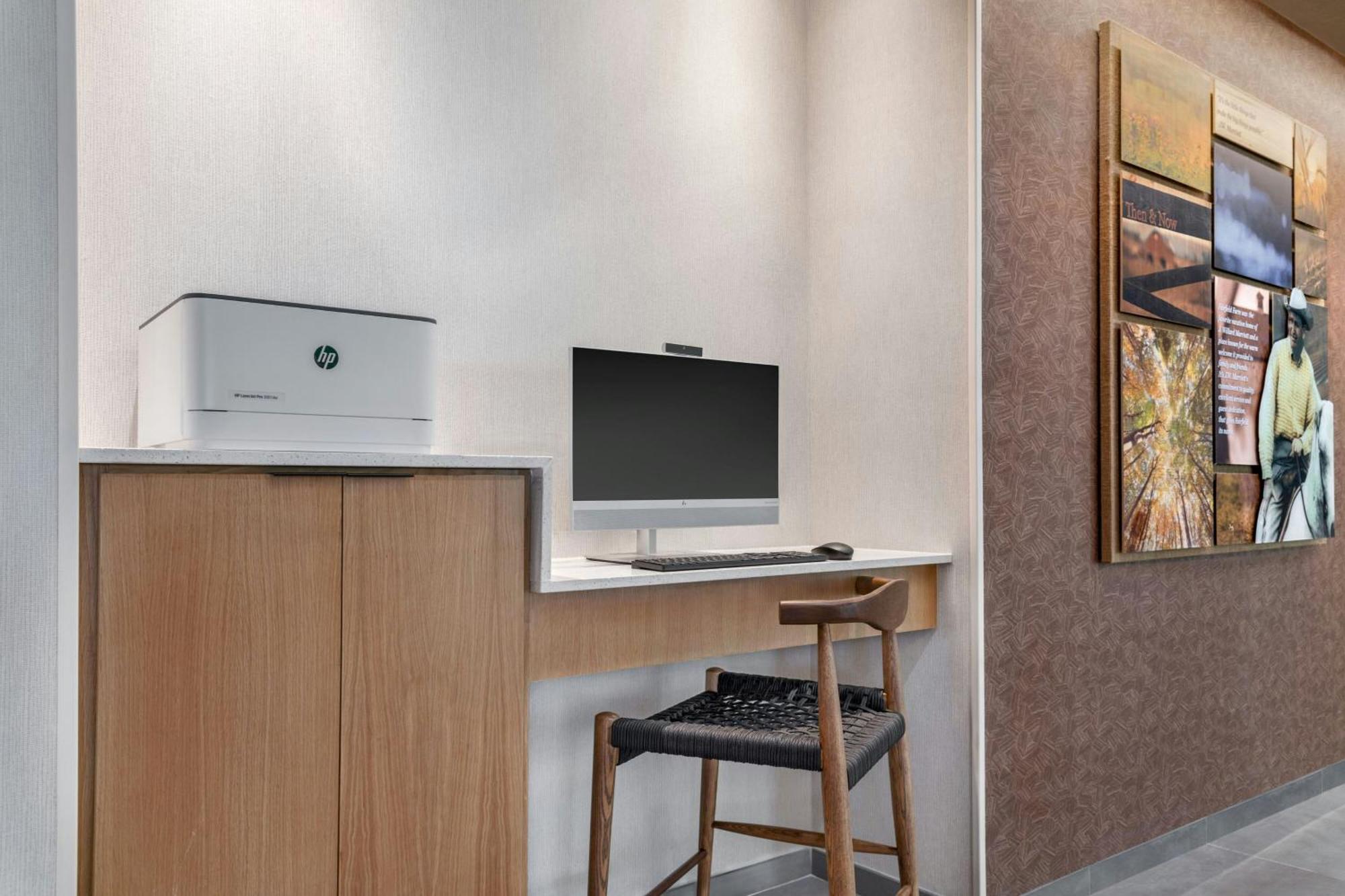 Fairfield By Marriott Inn & Suites Kansas City At The Legends Eksteriør billede