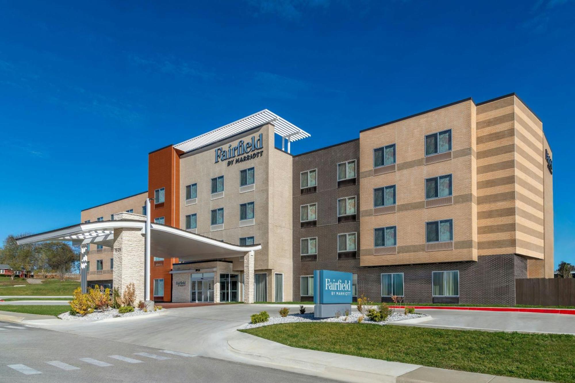 Fairfield By Marriott Inn & Suites Kansas City At The Legends Eksteriør billede