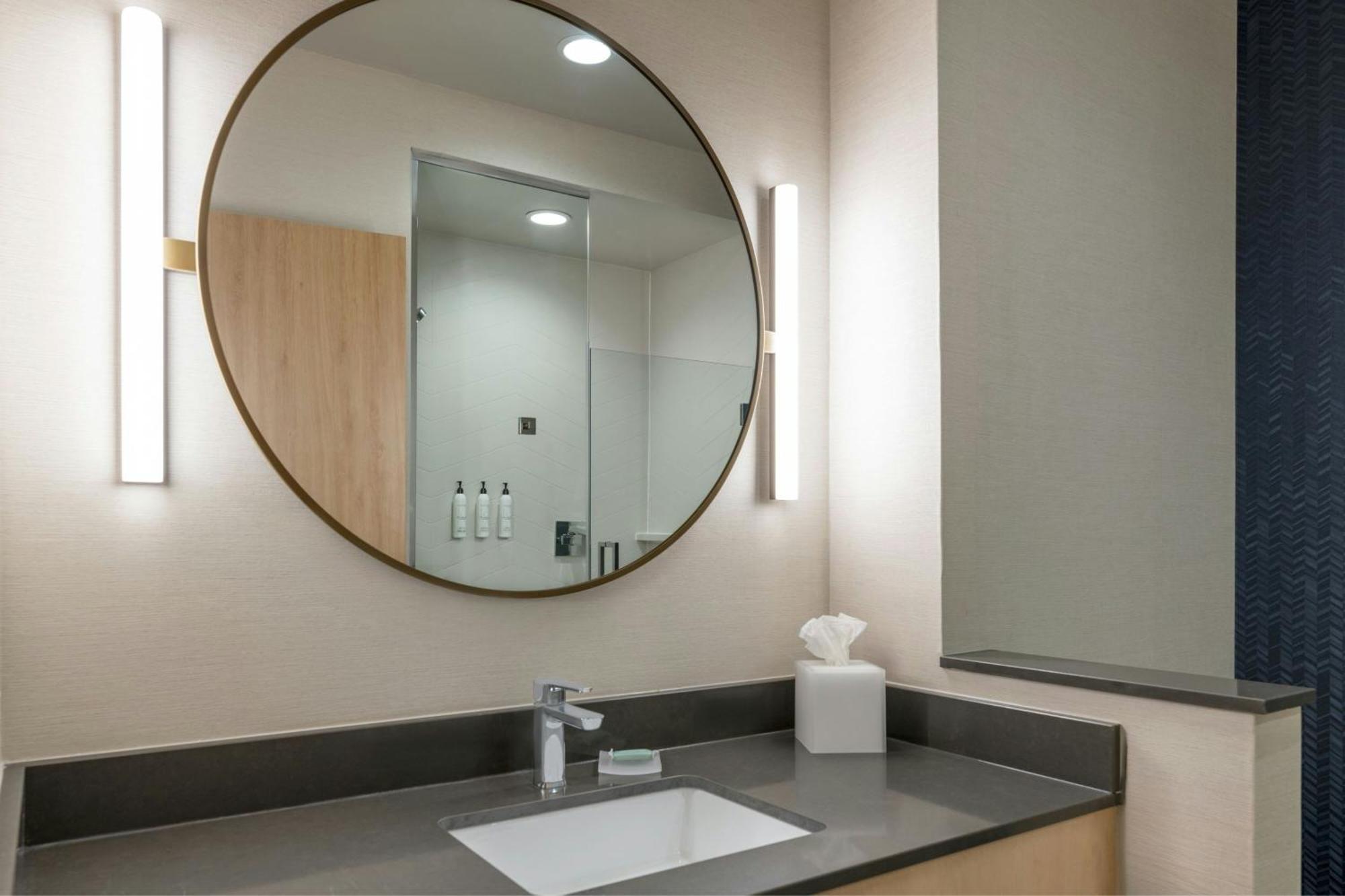 Fairfield By Marriott Inn & Suites Kansas City At The Legends Eksteriør billede