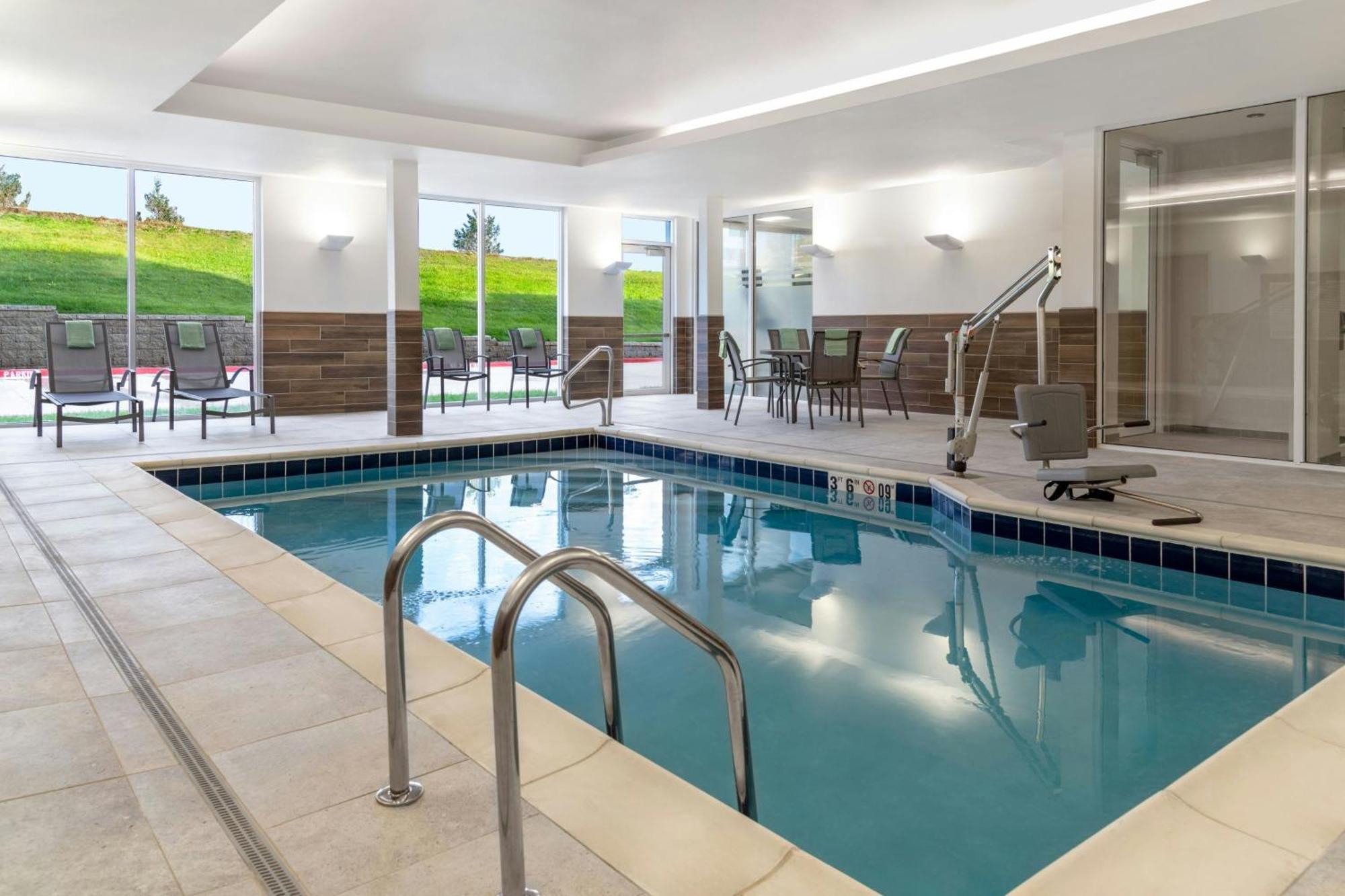 Fairfield By Marriott Inn & Suites Kansas City At The Legends Eksteriør billede